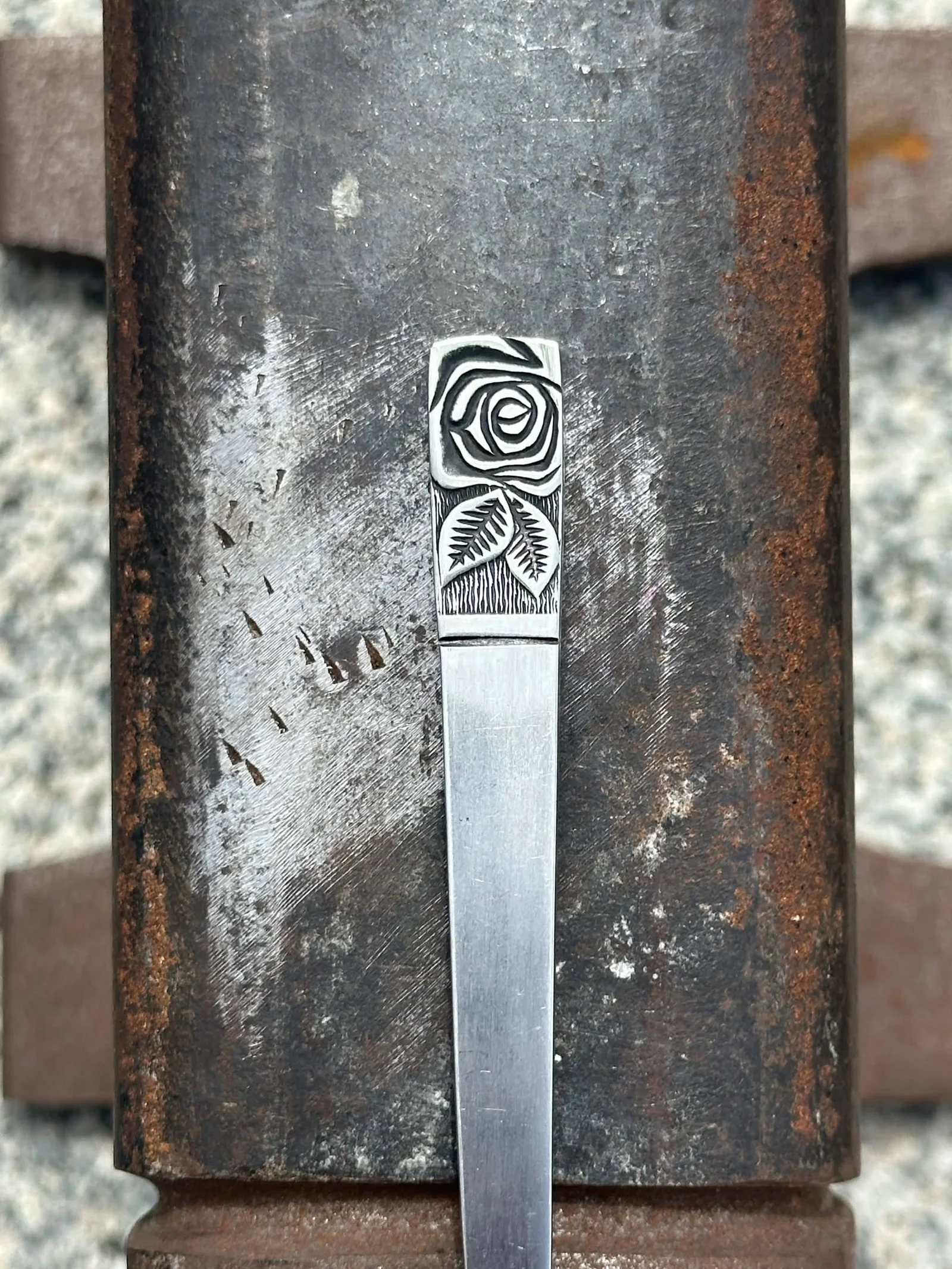 Bague Rose Sculptée